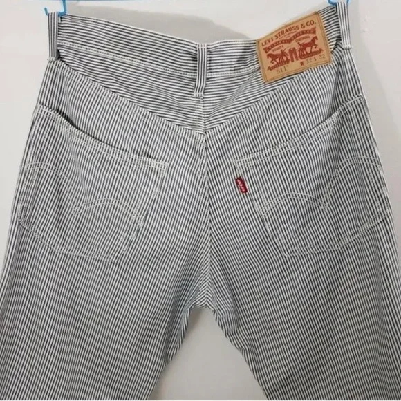 LEVIS STRIPED DENIM - Picture 8 of 9